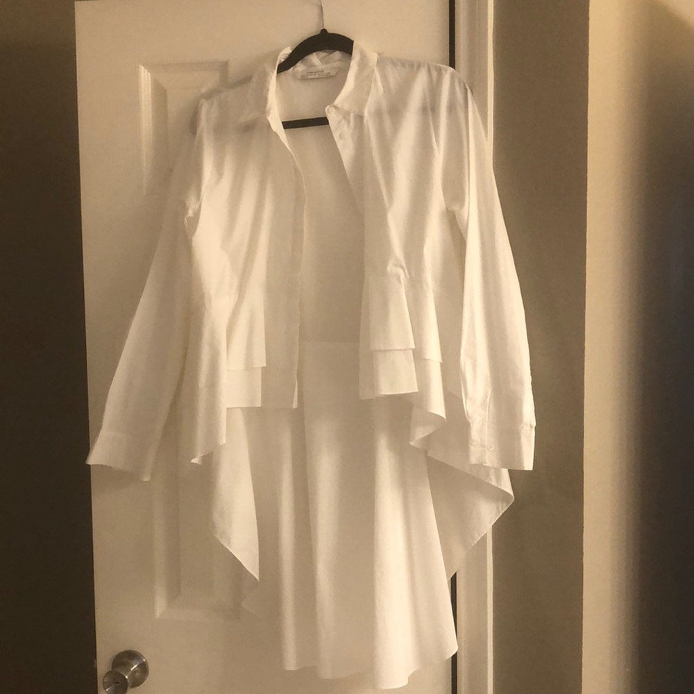 Zara women’s small button down with ruffle back detail